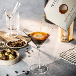 NIO Cocktails Espresso Martini 25.7% 0.1L (darčekové balenie kazeta)